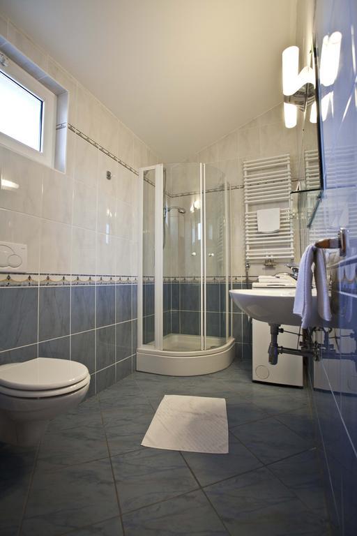 Studio Apartmani Bijeli Delfin บีโอกราดนาโมรู ห้อง รูปภาพ