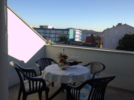 Studio Apartmani Bijeli Delfin บีโอกราดนาโมรู ภายนอก รูปภาพ